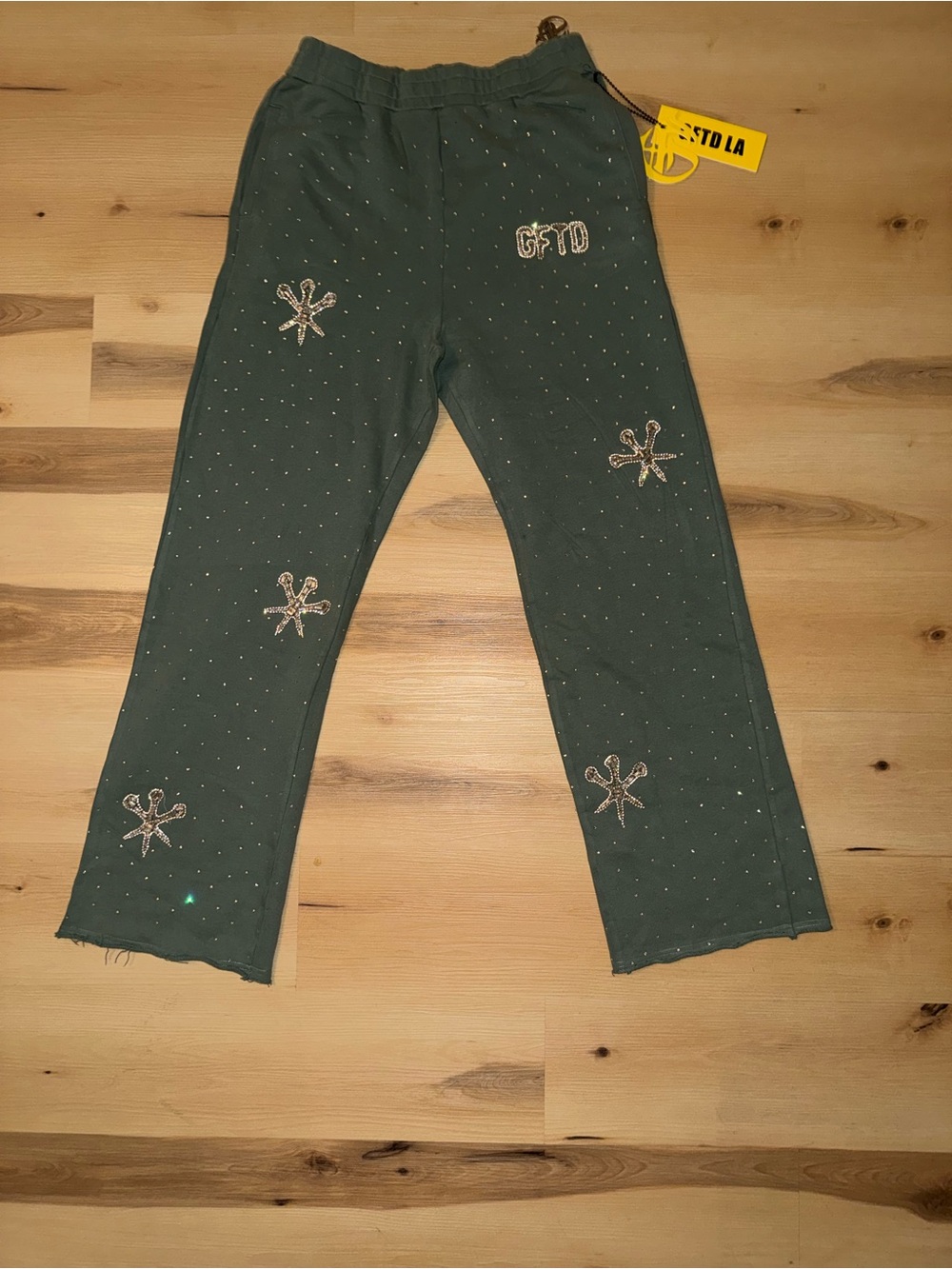GFTP LA GREEN RHINESTONE DAGGER SWEAT